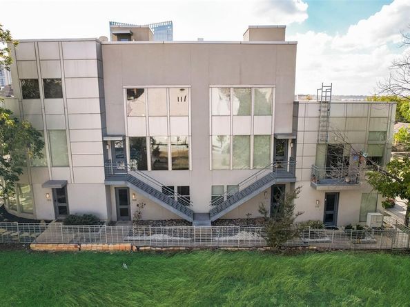 959 W Bluff Street  105, Fort Worth Texas 76102