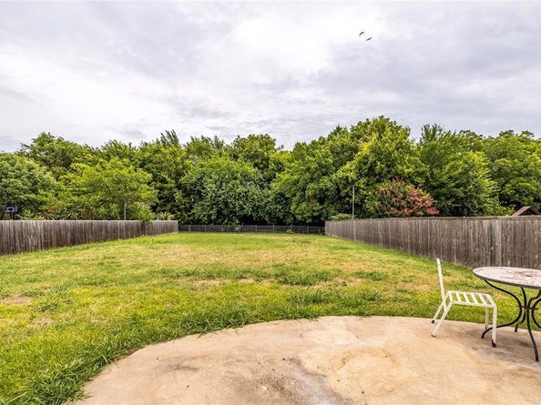 2118  Harvest Run , Garland Texas 75040