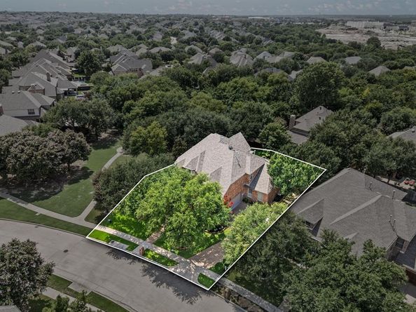 1401  Roxboro Lane , McKinney Texas 75071