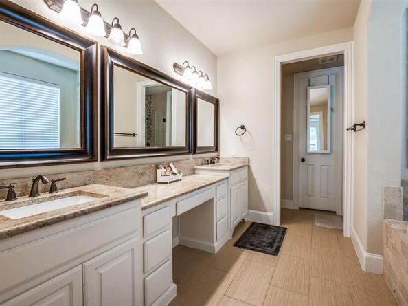 898  Clear Water Drive , Allen Texas 75013