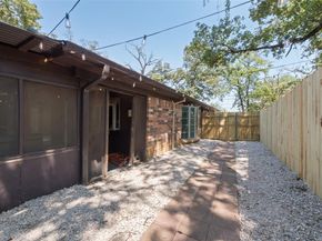3614  French Wood Drive , Arlington Texas 76016