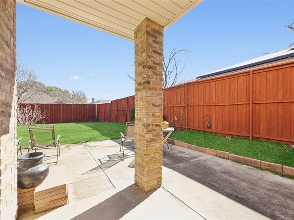 404  Mossbrook Drive , Richardson Texas 75081