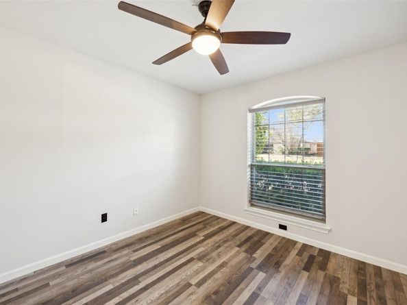 404  Mossbrook Drive , Richardson Texas 75081