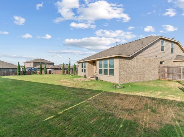 15945  White Mill Road , Fort Worth Texas 76177