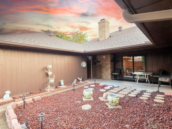1613  Parkside Trail , Lewisville Texas 75077
