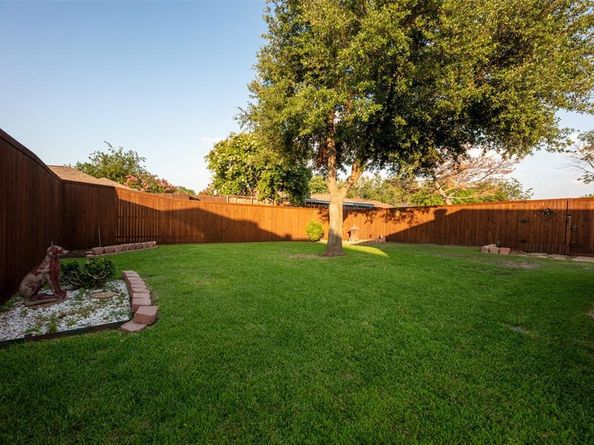 1613  Parkside Trail , Lewisville Texas 75077