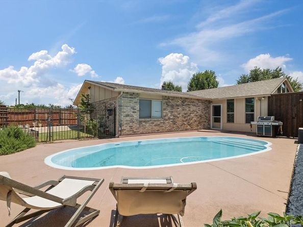 4043  Star Trek Lane , Garland Texas 75044