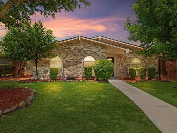 4043  Star Trek Lane , Garland Texas 75044