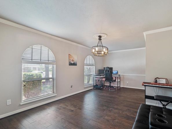 4043  Star Trek Lane , Garland Texas 75044