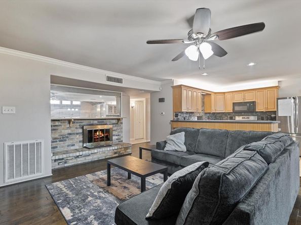 4043  Star Trek Lane , Garland Texas 75044