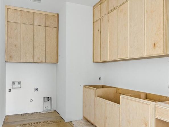 6823  Norway Road , Dallas Texas 75230