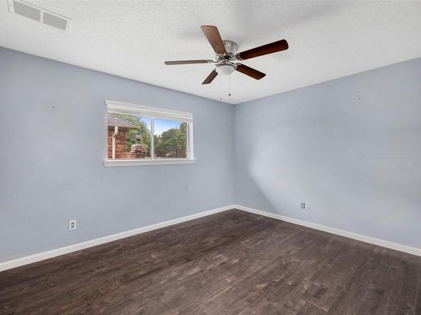 4158  Briargrove Lane , Dallas Texas 75287