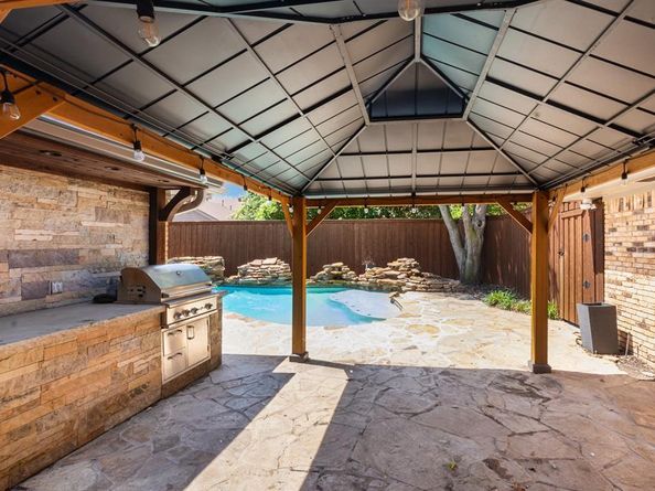 4410  Briargrove Lane , Dallas Texas 75287