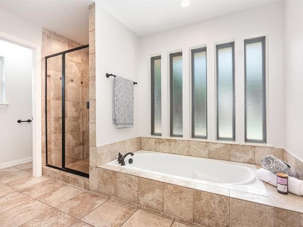 4410  Briargrove Lane , Dallas Texas 75287