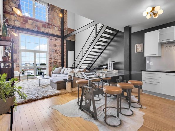 1122  Jackson Street  1103, Dallas Texas 75202