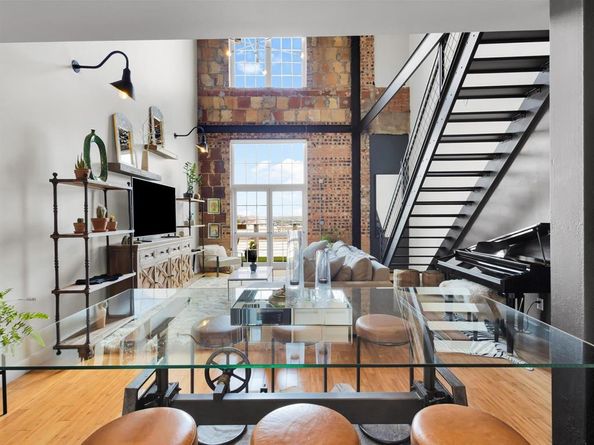 1122  Jackson Street  1103, Dallas Texas 75202
