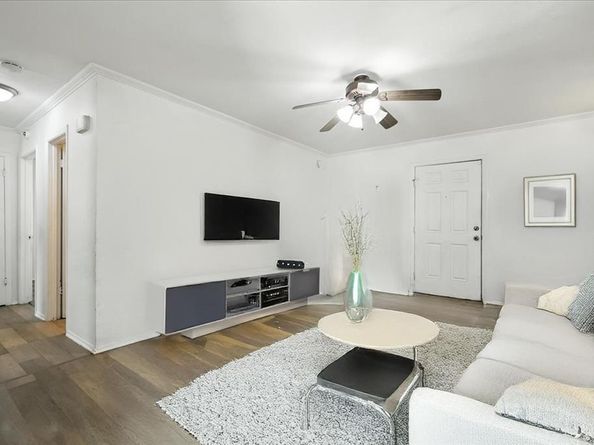 3528  Silverhill Drive , Dallas Texas 75241