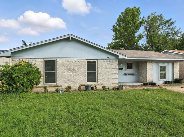 3528  Silverhill Drive , Dallas Texas 75241