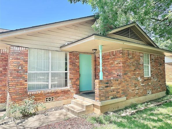 1125  Laguna Drive , Denton Texas 76209