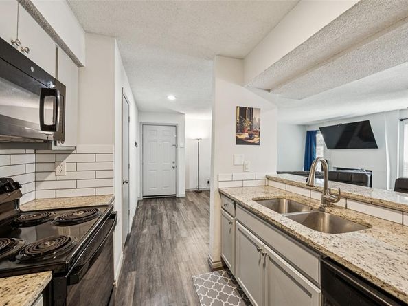 6050  Melody Lane  107, Dallas Texas 75231