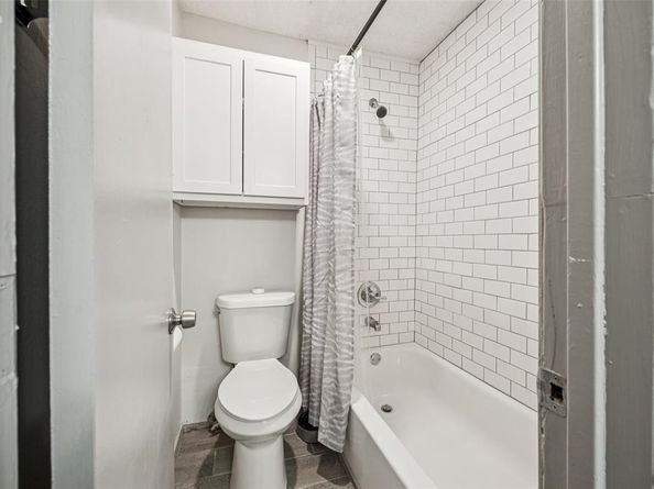 6050  Melody Lane  107, Dallas Texas 75231