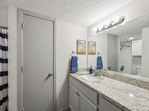 6050  Melody Lane  107, Dallas Texas 75231