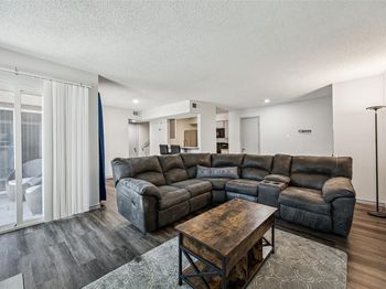 6050  Melody Lane 