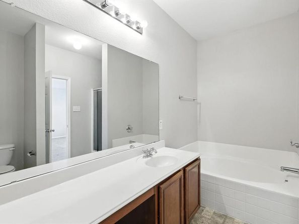 1056  Breeders Cup Drive , Fort Worth Texas 76179