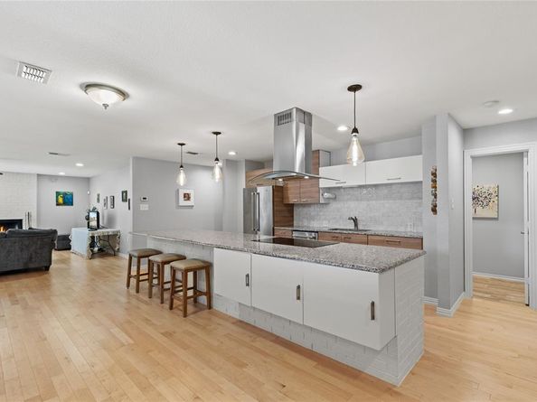 5963  River Bend Drive , Benbrook Texas 76132