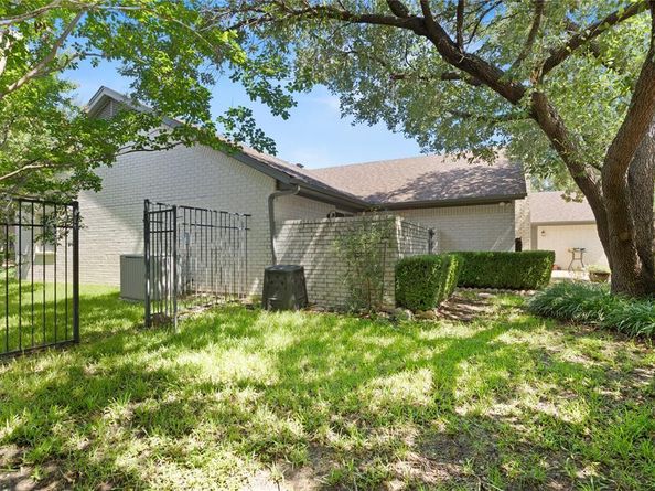 5963  River Bend Drive , Benbrook Texas 76132