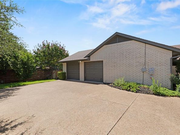5963  River Bend Drive , Benbrook Texas 76132