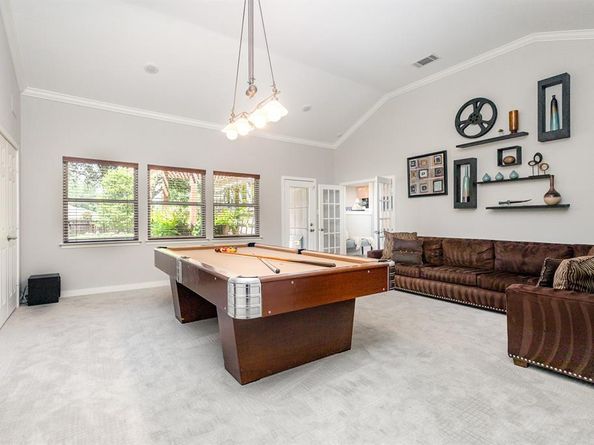 6141  Prestondell Court , Dallas Texas 75240