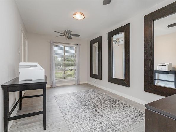 6141  Prestondell Court , Dallas Texas 75240