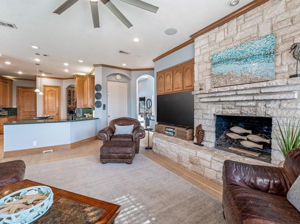 8800  Summit Point Court , Fort Worth Texas 76179