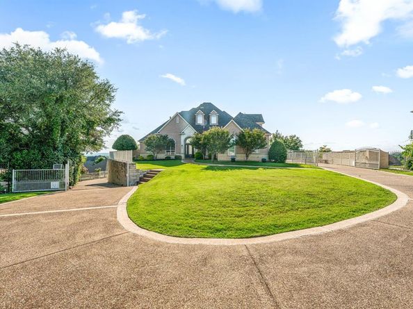 8800  Summit Point Court , Fort Worth Texas 76179