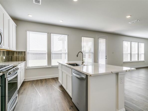 119  Rockwood Drive , Justin Texas 76247