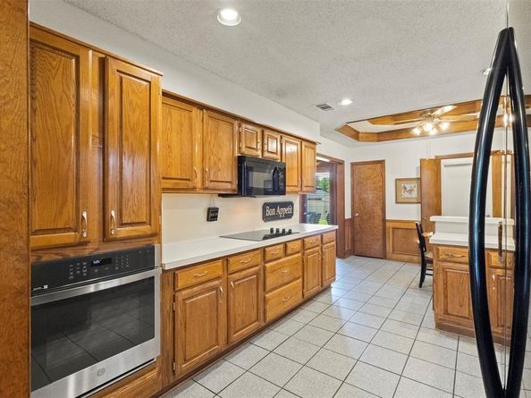 1670 N Valley Parkway , Lewisville Texas 75077
