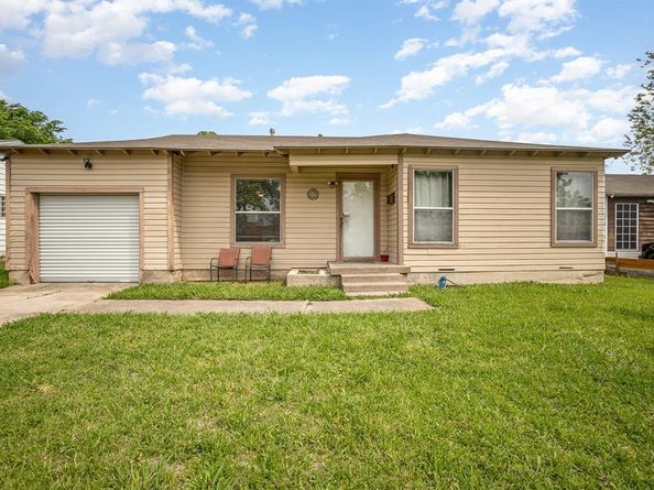 805  Bowie Street , Garland Texas 75040