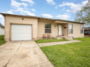 805  Bowie Street , Garland Texas 75040