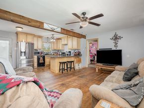 805  Bowie Street , Garland Texas 75040