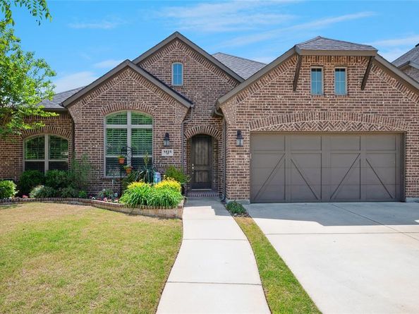 1425  10th Street , Argyle Texas 76226