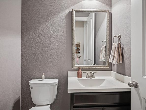 1425  10th Street , Argyle Texas 76226