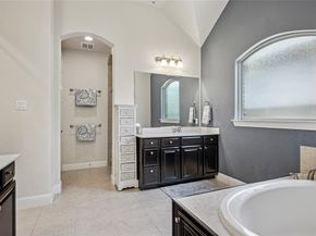 1425  10th Street , Argyle Texas 76226