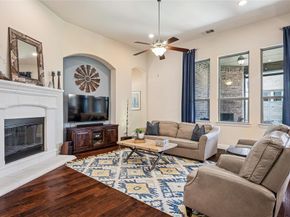 1425  10th Street , Argyle Texas 76226