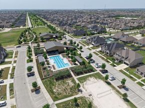 1425  10th Street , Argyle Texas 76226