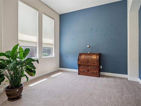 1425  10th Street , Argyle Texas 76226