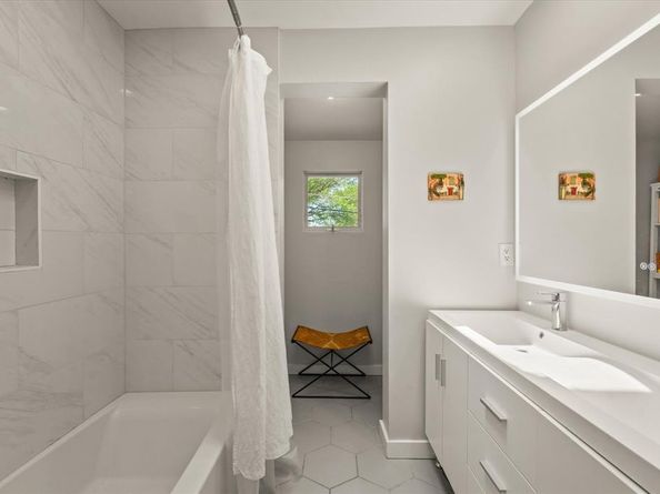 4231  Travis Street  29, Dallas Texas 75205