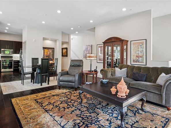 4111  Newton Avenue  32, Dallas Texas 75219