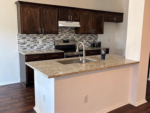 6546  Portside Ridge Ln Lane , Dallas Texas 75249