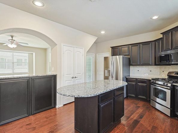 1901  Rodgers Lane , Providence Village Texas 76227